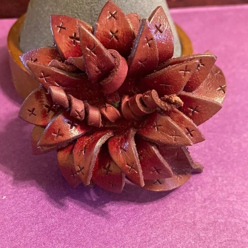NWOT burgundy tooled leather layered petaled floral brooch